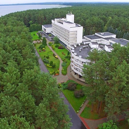 Hotel Sanatorii Sosny At Naroch Lake Gatovichi Exterior foto