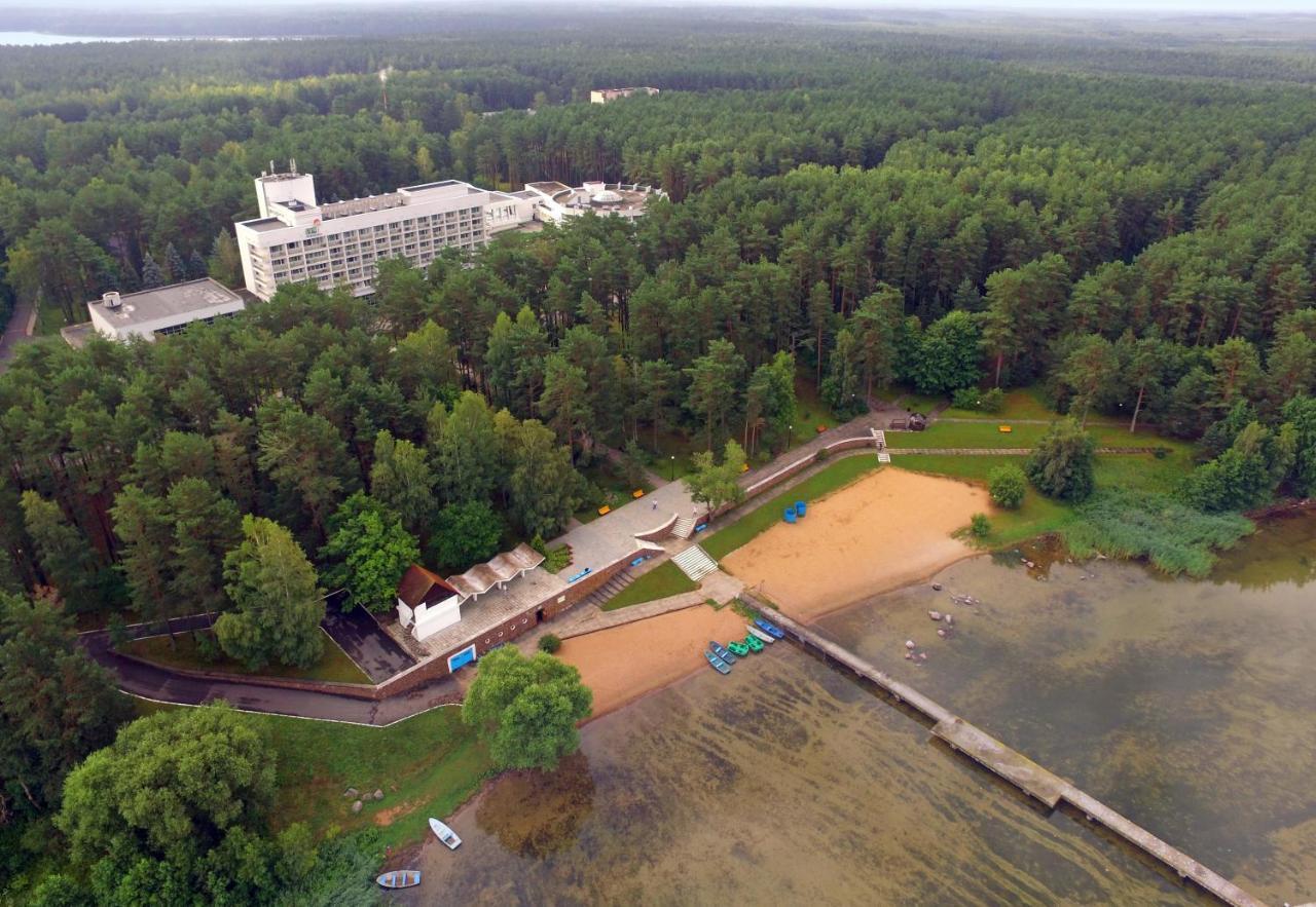 Hotel Sanatorii Sosny At Naroch Lake Gatovichi Exterior foto